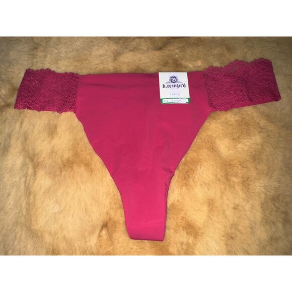 B.tempt'd by Wacoal Women's B.bare Thong, Persian Red, Size L, NWT - Picture 2 of 4
